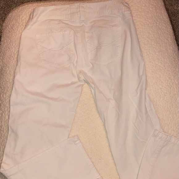 Abercrombie & Fitch, white denim capris - Picture 2 of 5